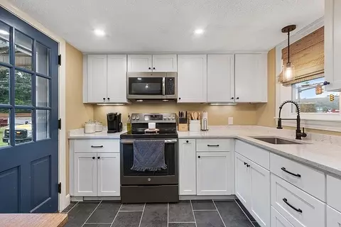1072 Templeton Rd, Athol, MA 01331 photo 6