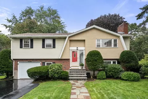 99 Graymore, Waltham, MA 02451