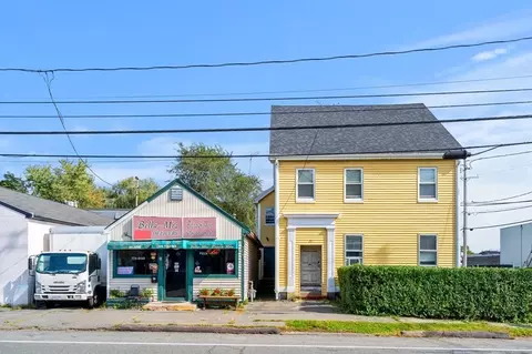 20 Water St, Danvers, MA 01923