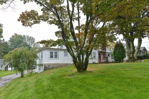 173-175 W Main St, Dudley, MA 01571
