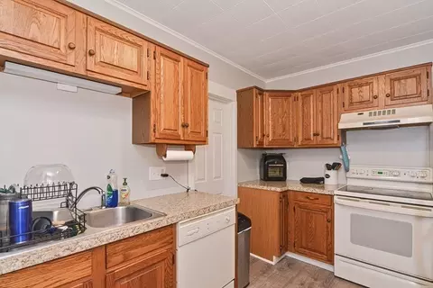 173-175 W Main St, Dudley, MA 01571 photo 10
