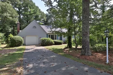 64 Eisenhower Dr, Barnstable, MA 02365 photo 2