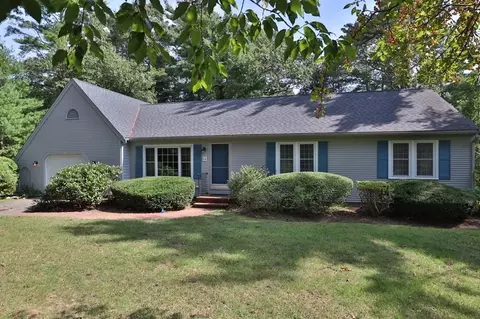 64 Eisenhower Dr, Barnstable, MA 02365