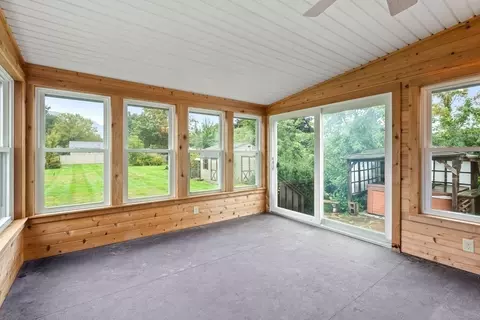 10 Duda Dr, Easthampton, MA 01027 photo 15