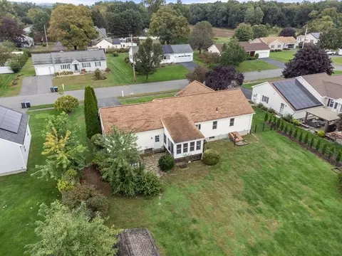 10 Duda Dr, Easthampton, MA 01027 photo 31
