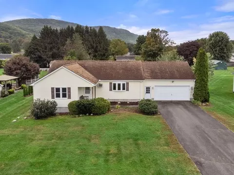 10 Duda Dr, Easthampton, MA 01027 photo 4