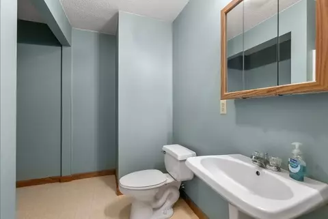 10 Duda Dr, Easthampton, MA 01027 photo 21