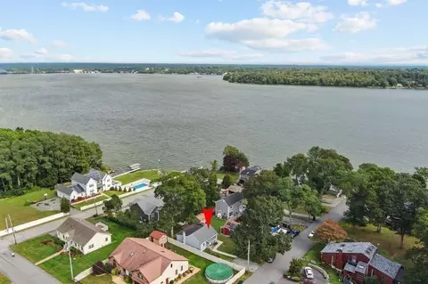 1122 Wood St, Fall River, MA 02721