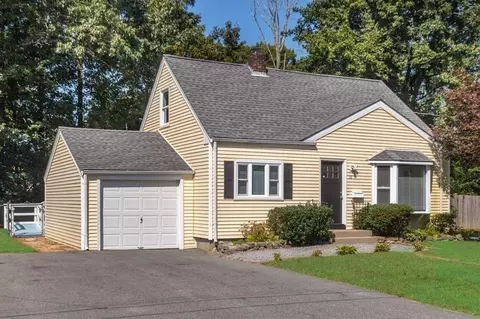 10 Suffolk Rd, Sharon, MA 02067 photo 14