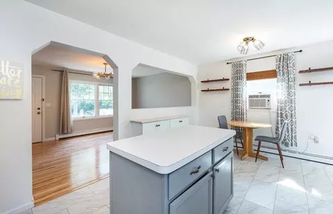 60 Holly St, Gloucester, MA 01930 photo 7