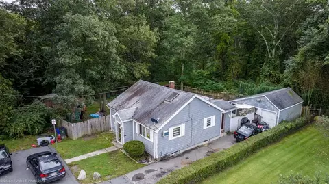 195 Bark, Fall River, MA 02723 photo 5