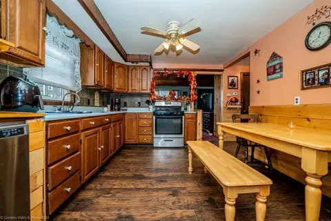 195 Bark, Fall River, MA 02723 photo 14
