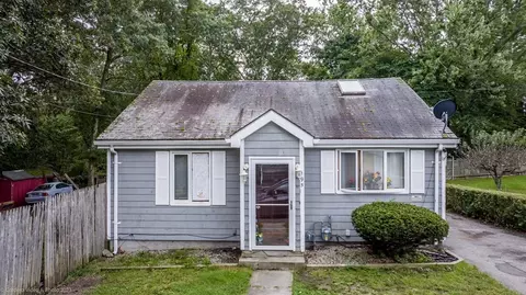 195 Bark, Fall River, MA 02723 photo 3