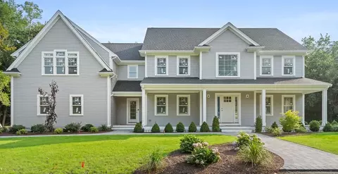 218 Elm St, Duxbury, MA 02332