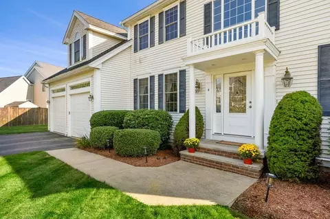 4 Hawk Hill Rd, Beverly, MA 01915 photo 2