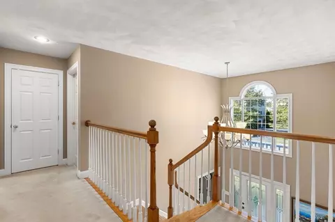 4 Hawk Hill Rd, Beverly, MA 01915 photo 20