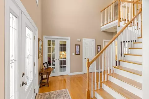 4 Hawk Hill Rd, Beverly, MA 01915 photo 5
