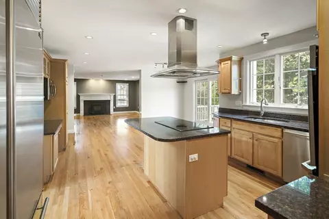33 Bridge St, Needham, MA 02494 photo 4