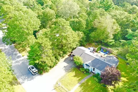 23 Skylark Ave, Plymouth, MA 02360