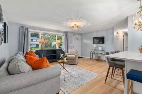 26 Riverview, Framingham, MA 01701 photo 4