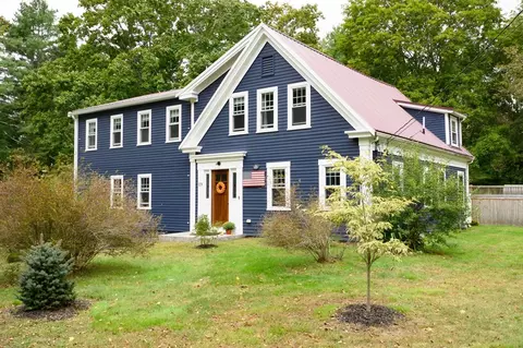 19 Taylor St, Pembroke, MA 02359