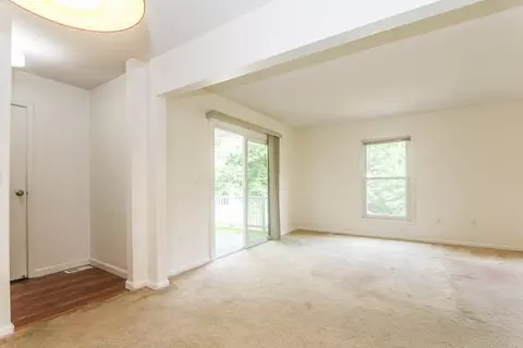 40 Halifax Ct #H, Springfield, MA 01108 photo 18