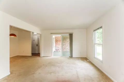 40 Halifax Ct #H, Springfield, MA 01108 photo 16