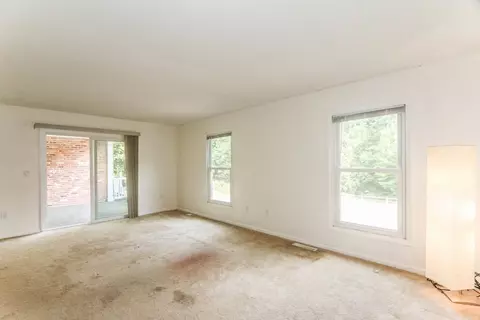 40 Halifax Ct #H, Springfield, MA 01108 photo 15