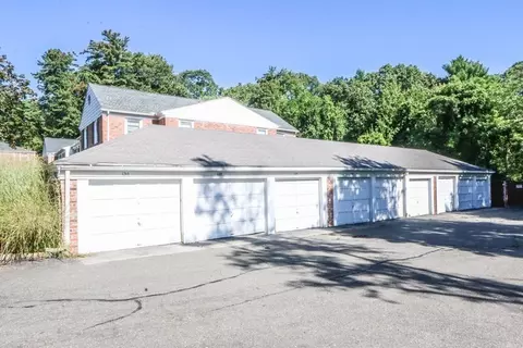 40 Halifax Ct #H, Springfield, MA 01108 photo 32