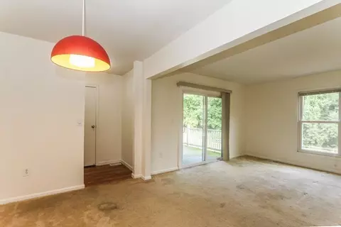 40 Halifax Ct #H, Springfield, MA 01108 photo 12
