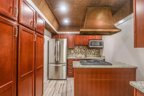 40 Halifax Ct #H, Springfield, MA 01108 photo 5