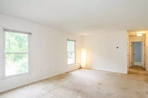 40 Halifax Ct #H, Springfield, MA 01108 photo 17