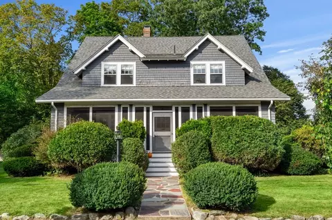 63 Nehoiden Rd, Newton, MA 02468