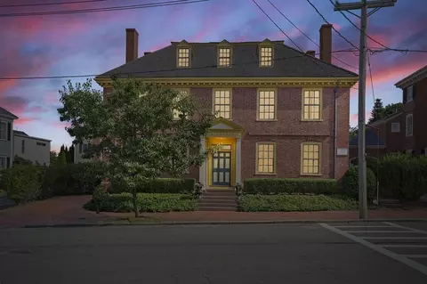 17 Federal St, Newburyport, MA 01950