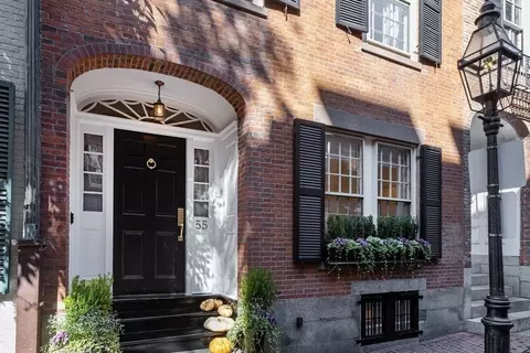 55 Pinckney St, Boston, MA 02114