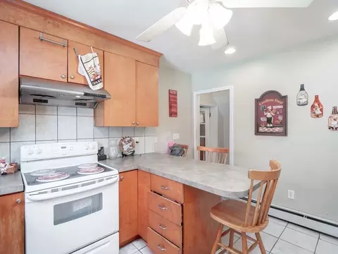 121 Hancock, Everett, MA 02149 photo 32