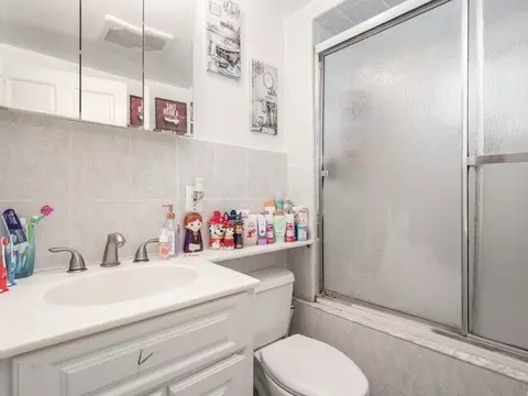 121 Hancock, Everett, MA 02149 photo 22