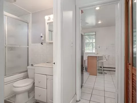 121 Hancock, Everett, MA 02149 photo 16