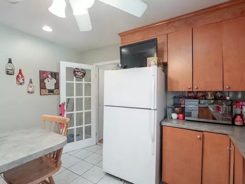 121 Hancock, Everett, MA 02149 photo 33