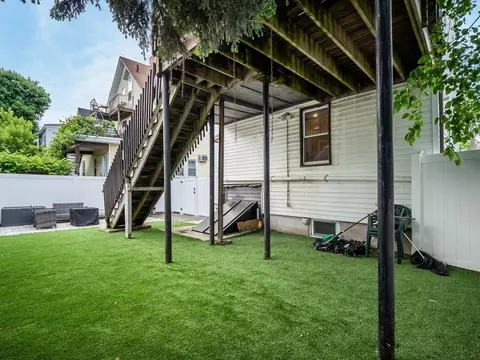 121 Hancock, Everett, MA 02149 photo 8