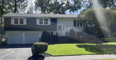 122 Albemarle Rd, Norwood, MA 02062