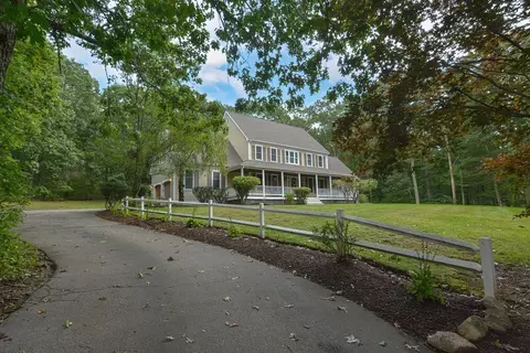 175 Cherry St, Wrentham, MA 02093 photo 2