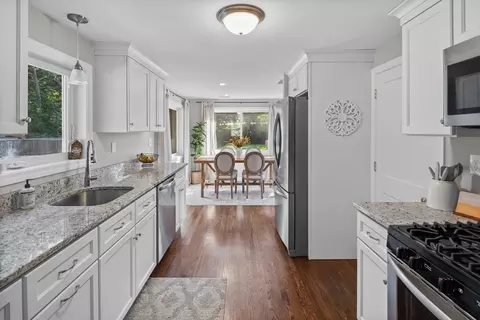 25 Eames St, North Reading, MA 01864 photo 6