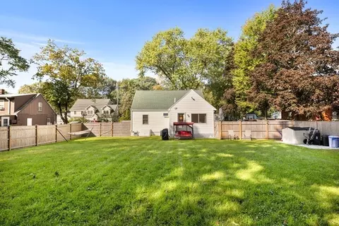 25 Eames St, North Reading, MA 01864 photo 24