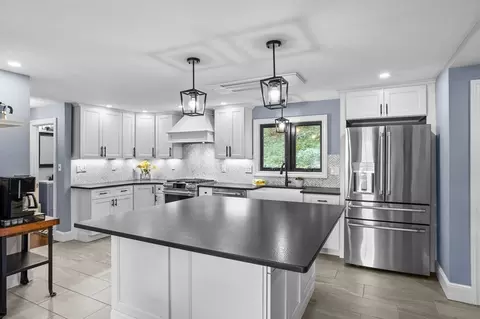 9 Drury Ln, Worcester, MA 01609 photo 12