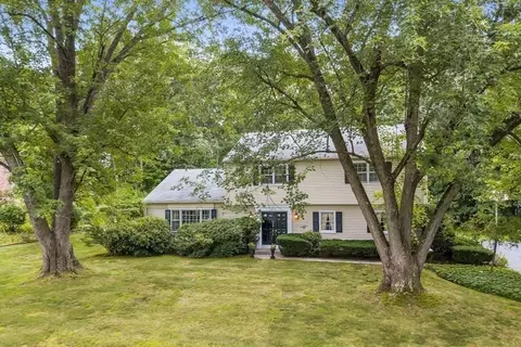 827 Frank Smith Rd, Longmeadow, MA 01106