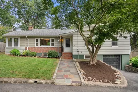 2 Lillie Way, Boston College, MA 02467