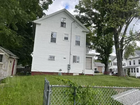 51 Nelson St, Warren, MA 01083 photo 3