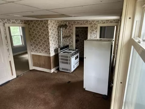 51 Nelson St, Warren, MA 01083 photo 18