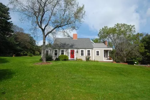 252 South St, Carlisle, MA 01741